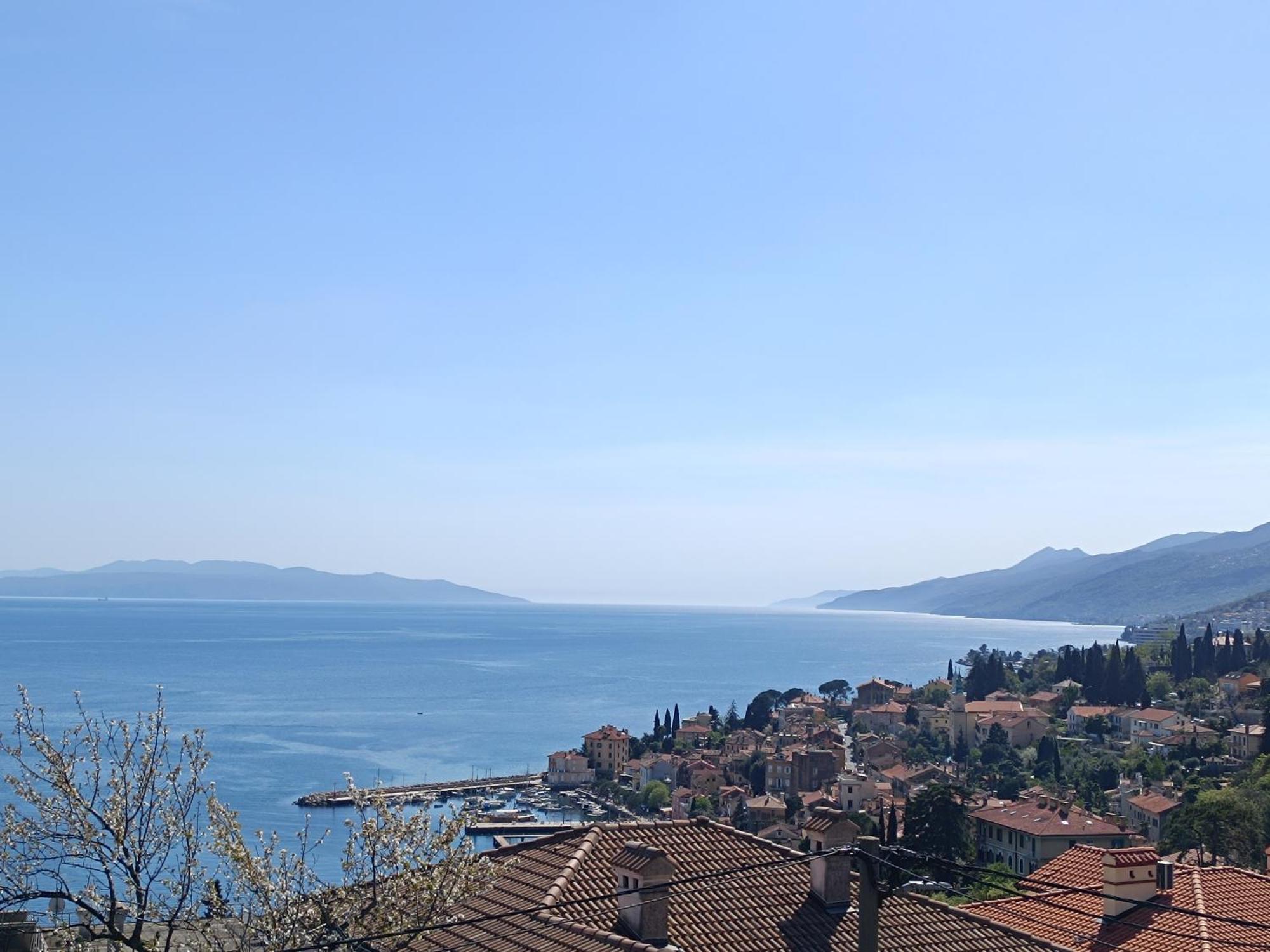 Апартаменты Fenix - Stunning View, Great Location & Free Parking Опатия Экстерьер фото