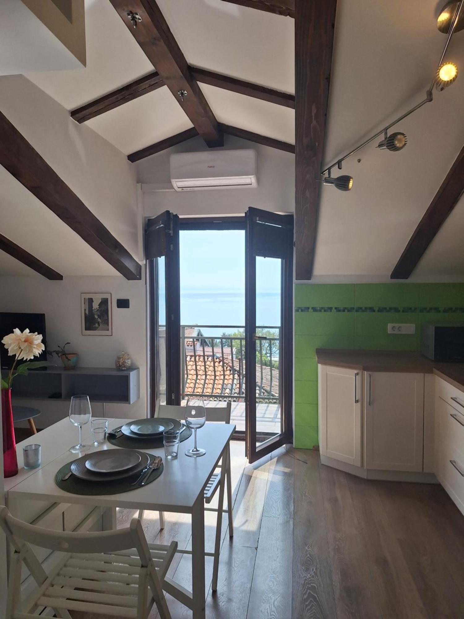 Апартаменты Fenix - Stunning View, Great Location & Free Parking Опатия Экстерьер фото